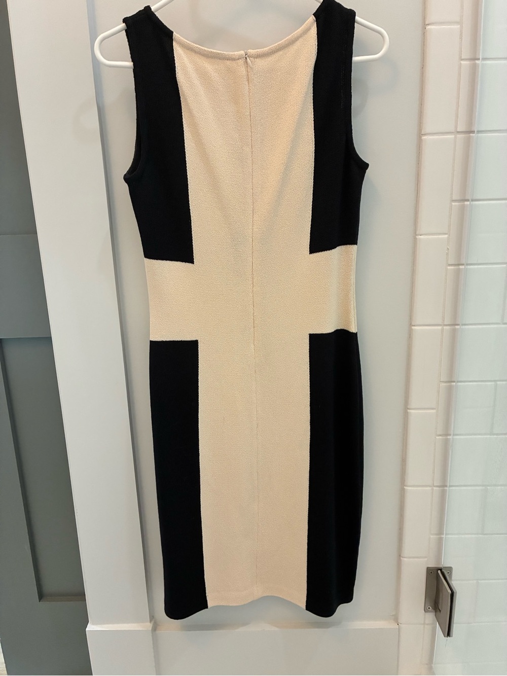 St. John Black and Cream Colorblock Sheath Dress